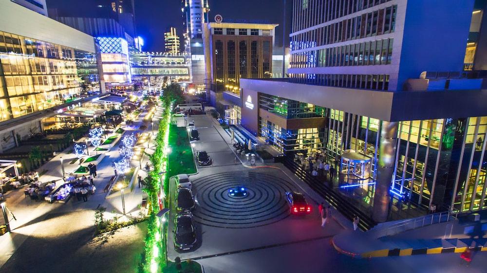 Downtown Ankara Hotel Exterior foto Central World at night